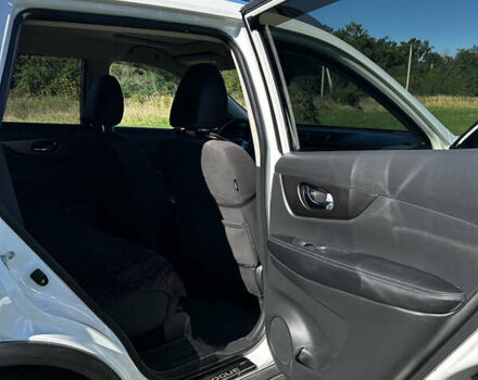 Білий Ніссан Rogue, об'ємом двигуна 2.49 л та пробігом 123 тис. км за 13200 $, фото 13 на Automoto.ua