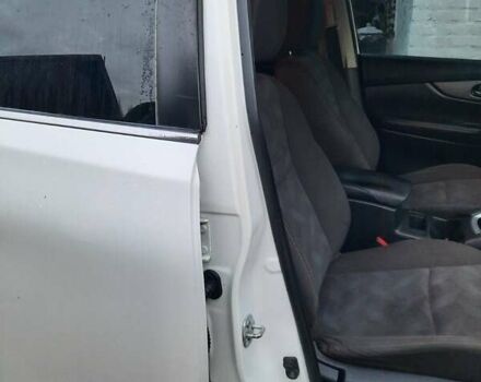 Белый Ниссан Rogue, объемом двигателя 2.49 л и пробегом 186 тыс. км за 13999 $, фото 21 на Automoto.ua