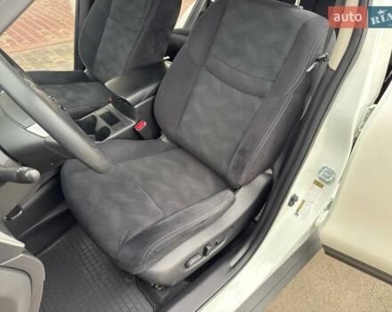 Белый Ниссан Rogue, объемом двигателя 2.5 л и пробегом 130 тыс. км за 11999 $, фото 10 на Automoto.ua