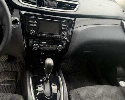 Белый Ниссан Rogue, объемом двигателя 2.49 л и пробегом 129 тыс. км за 13700 $, фото 16 на Automoto.ua