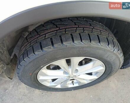 Білий Ніссан Rogue, об'ємом двигуна 2.49 л та пробігом 157 тис. км за 13800 $, фото 12 на Automoto.ua