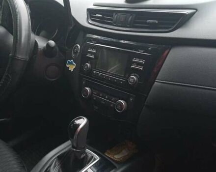 Белый Ниссан Rogue, объемом двигателя 2.5 л и пробегом 115 тыс. км за 15255 $, фото 4 на Automoto.ua