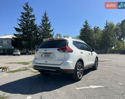 Белый Ниссан Rogue, объемом двигателя 2.49 л и пробегом 186 тыс. км за 16000 $, фото 2 на Automoto.ua