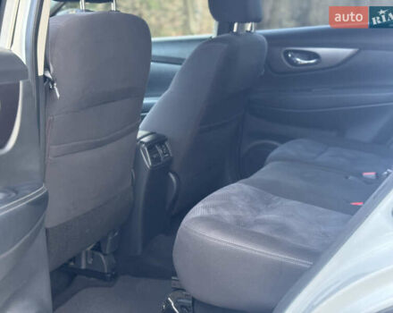 Білий Ніссан Rogue, об'ємом двигуна 2.5 л та пробігом 220 тис. км за 12000 $, фото 34 на Automoto.ua