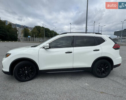 Белый Ниссан Rogue, объемом двигателя 2.5 л и пробегом 248 тыс. км за 14100 $, фото 9 на Automoto.ua