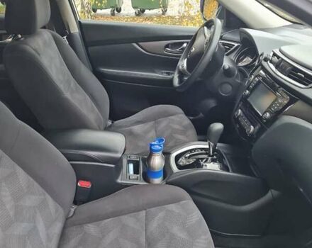 Белый Ниссан Rogue, объемом двигателя 2.49 л и пробегом 214 тыс. км за 13500 $, фото 7 на Automoto.ua