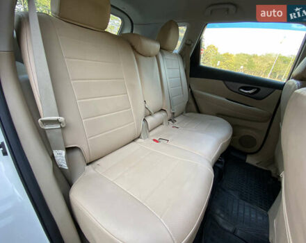 Білий Ніссан Rogue, об'ємом двигуна 2.49 л та пробігом 140 тис. км за 12999 $, фото 17 на Automoto.ua