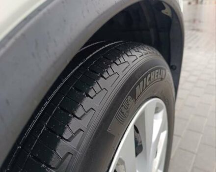 Белый Ниссан Rogue, объемом двигателя 2.49 л и пробегом 125 тыс. км за 15500 $, фото 4 на Automoto.ua