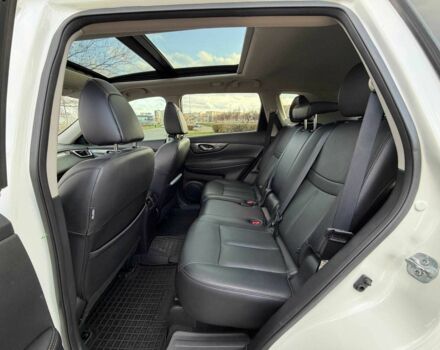 Белый Ниссан Rogue, объемом двигателя 2.5 л и пробегом 112 тыс. км за 15000 $, фото 13 на Automoto.ua