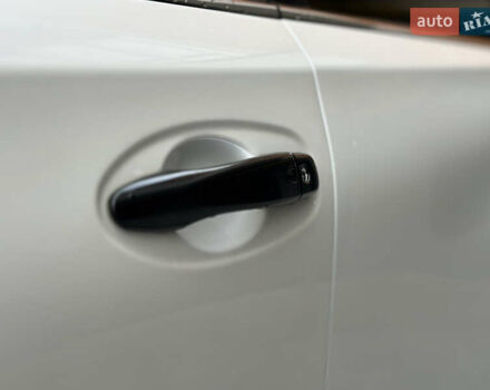 Белый Ниссан Rogue, объемом двигателя 2.49 л и пробегом 172 тыс. км за 14499 $, фото 19 на Automoto.ua