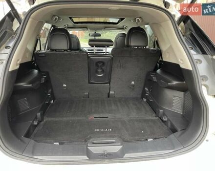 Білий Ніссан Rogue, об'ємом двигуна 2.5 л та пробігом 155 тис. км за 14000 $, фото 7 на Automoto.ua