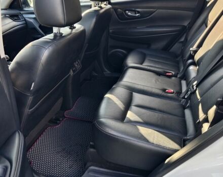 Белый Ниссан Rogue, объемом двигателя 2.5 л и пробегом 151 тыс. км за 15700 $, фото 5 на Automoto.ua