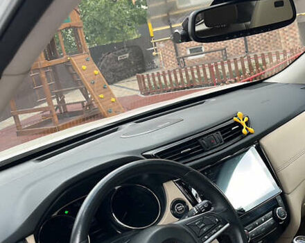 Белый Ниссан Rogue, объемом двигателя 2.49 л и пробегом 186 тыс. км за 16000 $, фото 8 на Automoto.ua