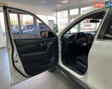 Белый Ниссан Rogue, объемом двигателя 2.49 л и пробегом 264 тыс. км за 13190 $, фото 17 на Automoto.ua