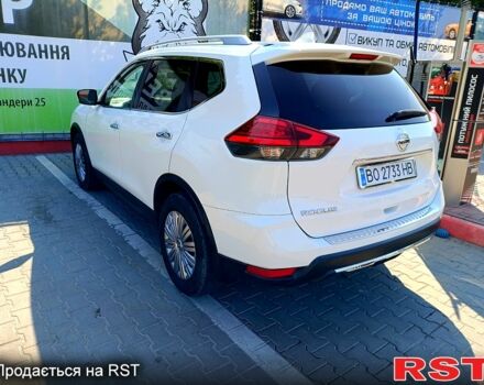 Белый Ниссан Rogue, объемом двигателя 2.5 л и пробегом 192 тыс. км за 12600 $, фото 2 на Automoto.ua