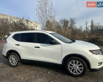 Белый Ниссан Rogue, объемом двигателя 2.49 л и пробегом 186 тыс. км за 13999 $, фото 4 на Automoto.ua