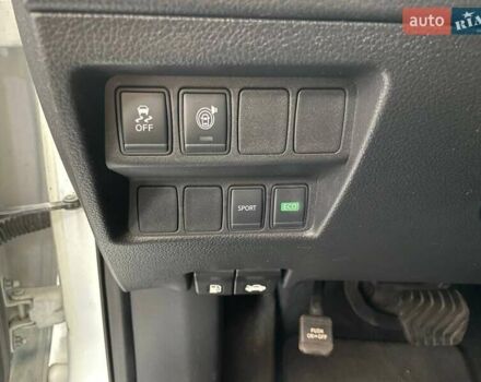 Белый Ниссан Rogue, объемом двигателя 2.49 л и пробегом 264 тыс. км за 13190 $, фото 22 на Automoto.ua