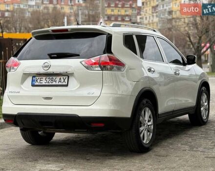 Белый Ниссан Rogue, объемом двигателя 2.5 л и пробегом 130 тыс. км за 11999 $, фото 4 на Automoto.ua