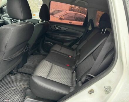 Белый Ниссан Rogue, объемом двигателя 2.5 л и пробегом 166 тыс. км за 12700 $, фото 13 на Automoto.ua