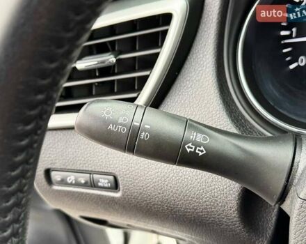 Белый Ниссан Rogue, объемом двигателя 2.5 л и пробегом 151 тыс. км за 15300 $, фото 34 на Automoto.ua