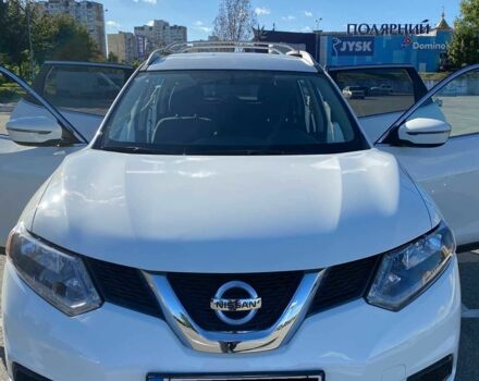 Белый Ниссан Rogue, объемом двигателя 2.5 л и пробегом 64 тыс. км за 15000 $, фото 1 на Automoto.ua