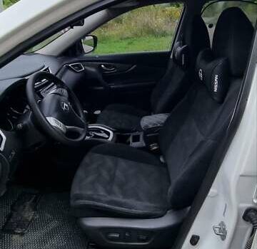 Белый Ниссан Rogue, объемом двигателя 2.49 л и пробегом 129 тыс. км за 13700 $, фото 21 на Automoto.ua