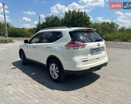 Белый Ниссан Rogue, объемом двигателя 2.49 л и пробегом 182 тыс. км за 13500 $, фото 3 на Automoto.ua