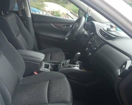 Белый Ниссан Rogue, объемом двигателя 2.5 л и пробегом 115 тыс. км за 15255 $, фото 3 на Automoto.ua