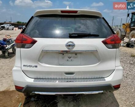 Білий Ніссан Rogue, об'ємом двигуна 0 л та пробігом 153 тис. км за 2100 $, фото 5 на Automoto.ua
