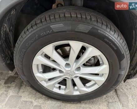 Белый Ниссан Rogue, объемом двигателя 2.5 л и пробегом 130 тыс. км за 11999 $, фото 5 на Automoto.ua