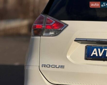 Белый Ниссан Rogue, объемом двигателя 2.5 л и пробегом 112 тыс. км за 15000 $, фото 23 на Automoto.ua