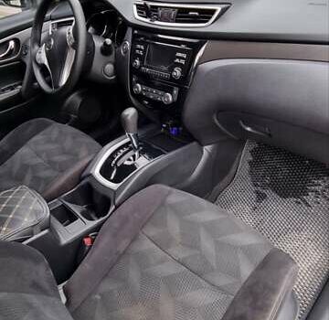 Белый Ниссан Rogue, объемом двигателя 2.49 л и пробегом 129 тыс. км за 13700 $, фото 22 на Automoto.ua