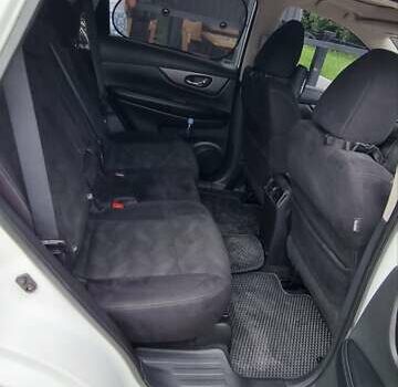 Белый Ниссан Rogue, объемом двигателя 2.49 л и пробегом 129 тыс. км за 13700 $, фото 23 на Automoto.ua