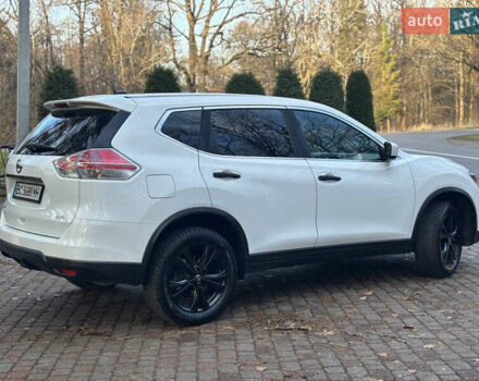 Білий Ніссан Rogue, об'ємом двигуна 2.5 л та пробігом 220 тис. км за 12000 $, фото 4 на Automoto.ua