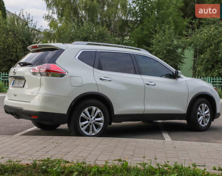 Білий Ніссан Rogue, об'ємом двигуна 2.5 л та пробігом 189 тис. км за 14800 $, фото 3 на Automoto.ua