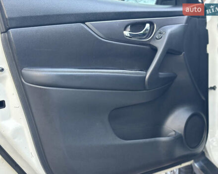 Білий Ніссан Rogue, об'ємом двигуна 2.5 л та пробігом 220 тис. км за 12000 $, фото 32 на Automoto.ua