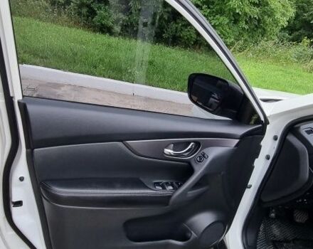 Белый Ниссан Rogue, объемом двигателя 2.5 л и пробегом 130 тыс. км за 12999 $, фото 12 на Automoto.ua