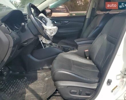 Белый Ниссан Rogue, объемом двигателя 2.49 л и пробегом 132 тыс. км за 11300 $, фото 13 на Automoto.ua