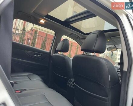 Білий Ніссан Rogue, об'ємом двигуна 2.5 л та пробігом 155 тис. км за 14000 $, фото 13 на Automoto.ua