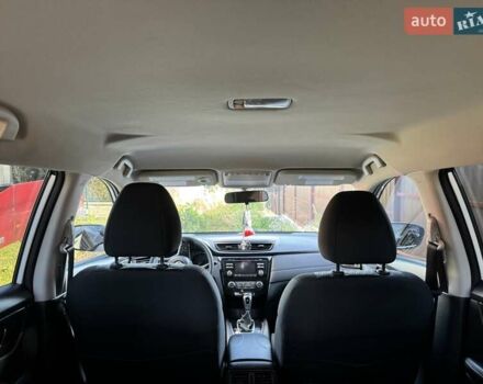 Белый Ниссан Rogue, объемом двигателя 2.49 л и пробегом 137 тыс. км за 12500 $, фото 10 на Automoto.ua