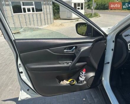 Белый Ниссан Rogue, объемом двигателя 2.49 л и пробегом 182 тыс. км за 13500 $, фото 18 на Automoto.ua