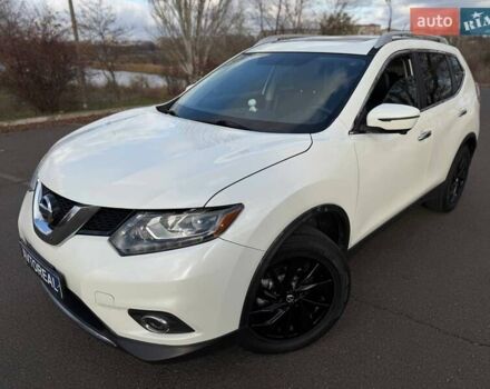 Белый Ниссан Rogue, объемом двигателя 2.5 л и пробегом 112 тыс. км за 15000 $, фото 11 на Automoto.ua