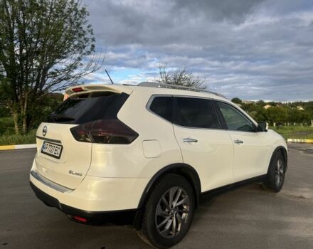 Ніссан Rogue 2016 у Києві на Automoto.ua Білий Ніссан Rogue, об'ємом двигуна 2.5 л та пробігом 115 тис. км за 14500 $, фото 1 на Automoto.ua