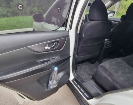 Белый Ниссан Rogue, объемом двигателя 2.5 л и пробегом 130 тыс. км за 12999 $, фото 17 на Automoto.ua