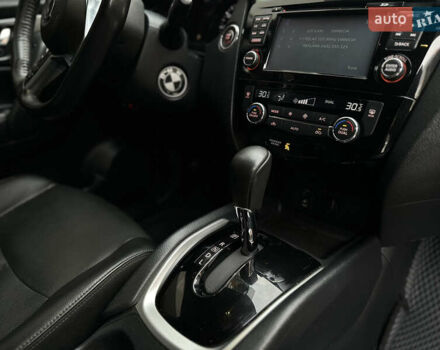 Белый Ниссан Rogue, объемом двигателя 2.49 л и пробегом 172 тыс. км за 14499 $, фото 36 на Automoto.ua