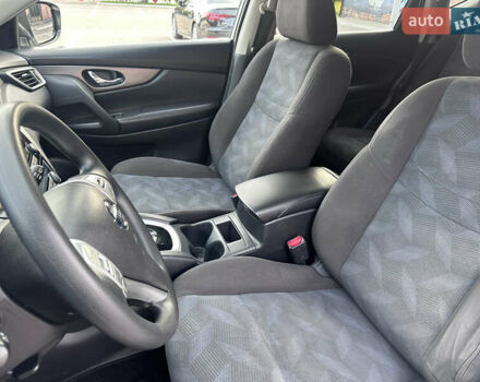 Белый Ниссан Rogue, объемом двигателя 2.5 л и пробегом 165 тыс. км за 10900 $, фото 9 на Automoto.ua