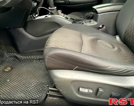 Белый Ниссан Rogue, объемом двигателя 2.5 л и пробегом 96 тыс. км за 15800 $, фото 12 на Automoto.ua