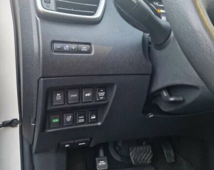 Белый Ниссан Rogue, объемом двигателя 2.5 л и пробегом 63 тыс. км за 13500 $, фото 11 на Automoto.ua