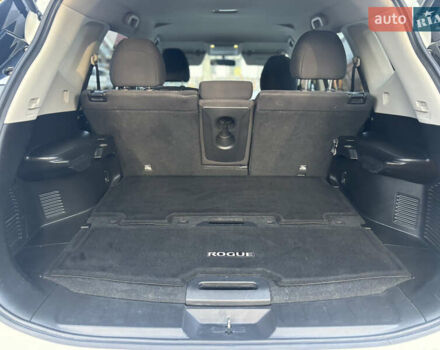 Білий Ніссан Rogue, об'ємом двигуна 2.5 л та пробігом 220 тис. км за 12000 $, фото 28 на Automoto.ua