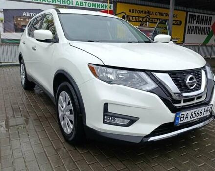 Белый Ниссан Rogue, объемом двигателя 2.49 л и пробегом 125 тыс. км за 15500 $, фото 11 на Automoto.ua
